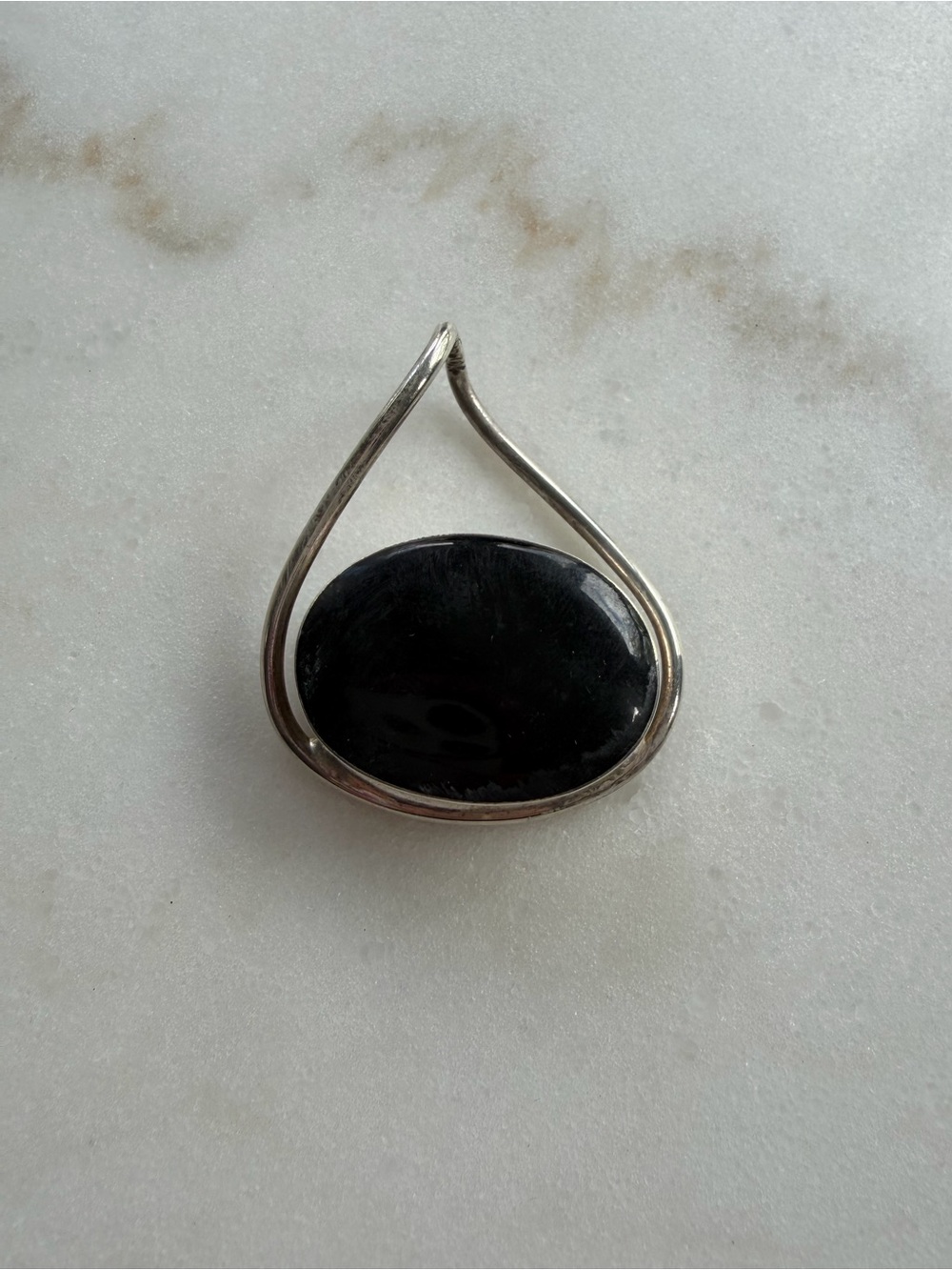 Elegant Black Stone Teardrop Pendant Necklace, Unique Design